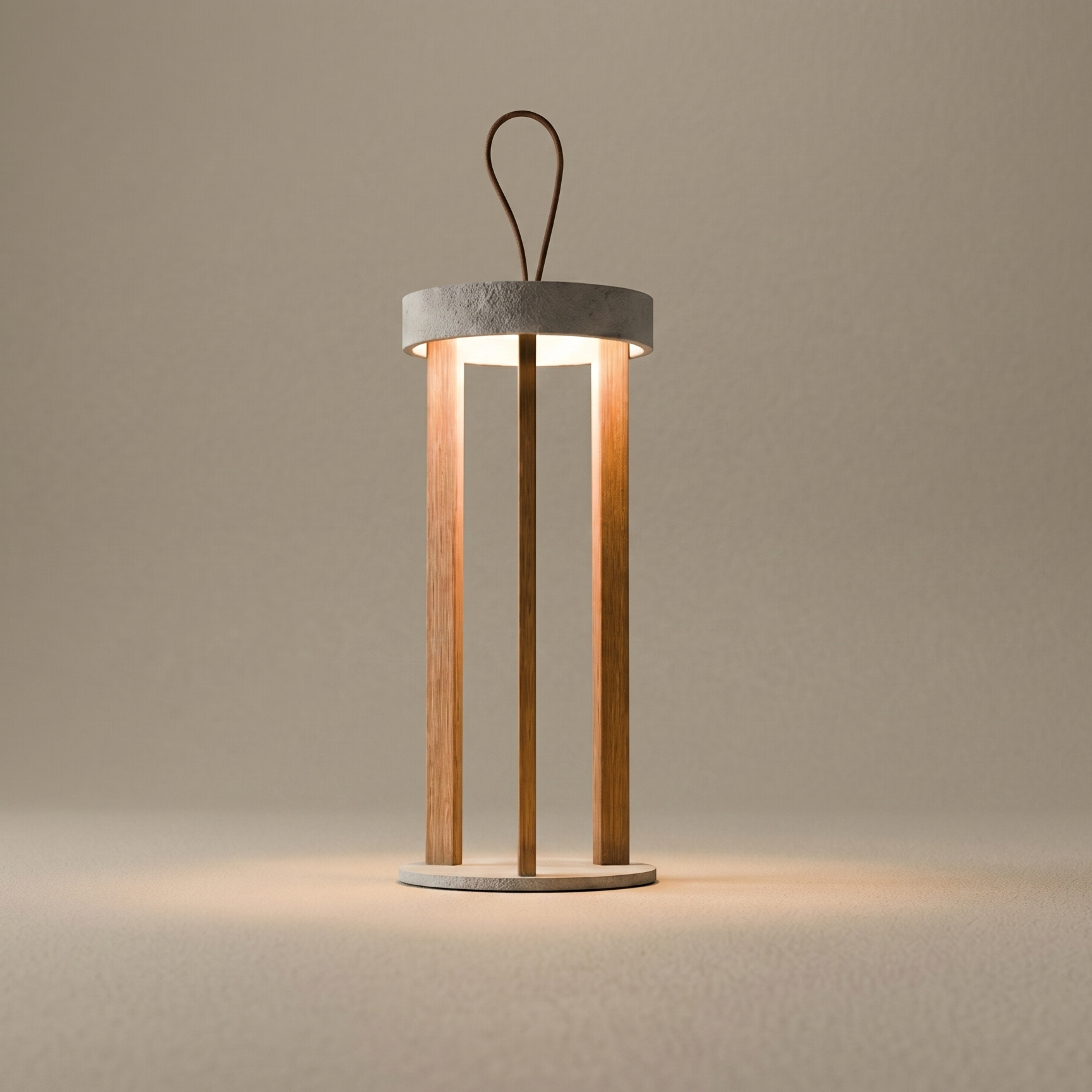 Lampada portatile TIZIA MANOFATTI in cemento e legno con illuminazione LED su sfondo neutro